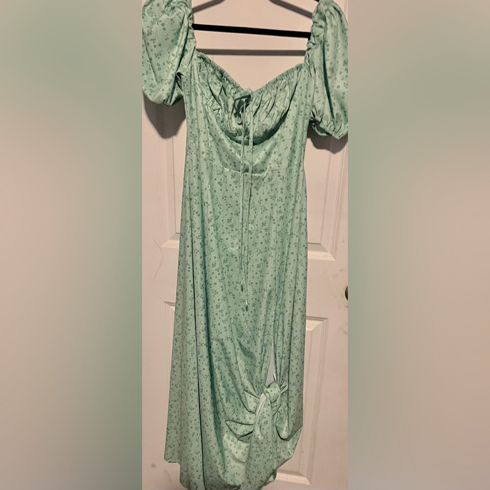 Dress woman size medium long to ankle length with a splint on left side